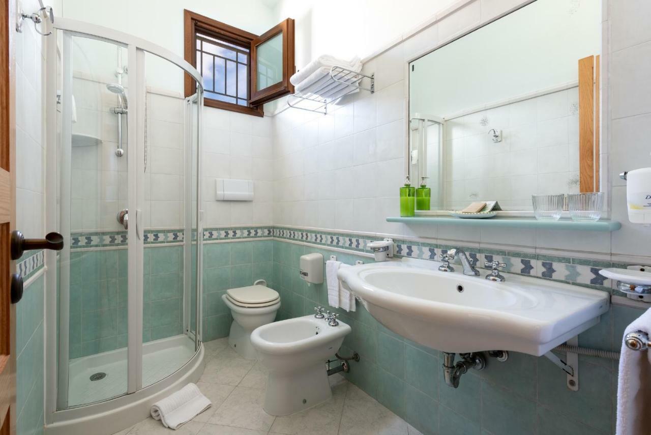 Hotel Sicilya 圣维托罗卡波 外观 照片